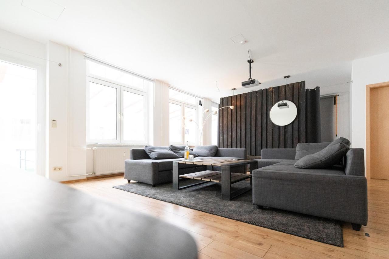 230 M2 Loft Mit Eigenem Wintergarten Mit Tischtennis & Dart, Kostenloser Parkplatz 埃尔福特 外观 照片