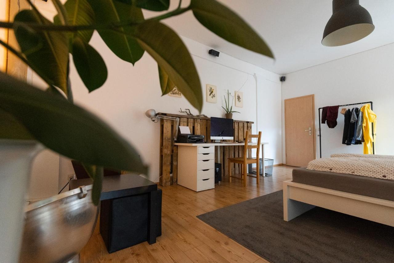 230 M2 Loft Mit Eigenem Wintergarten Mit Tischtennis & Dart, Kostenloser Parkplatz 埃尔福特 外观 照片