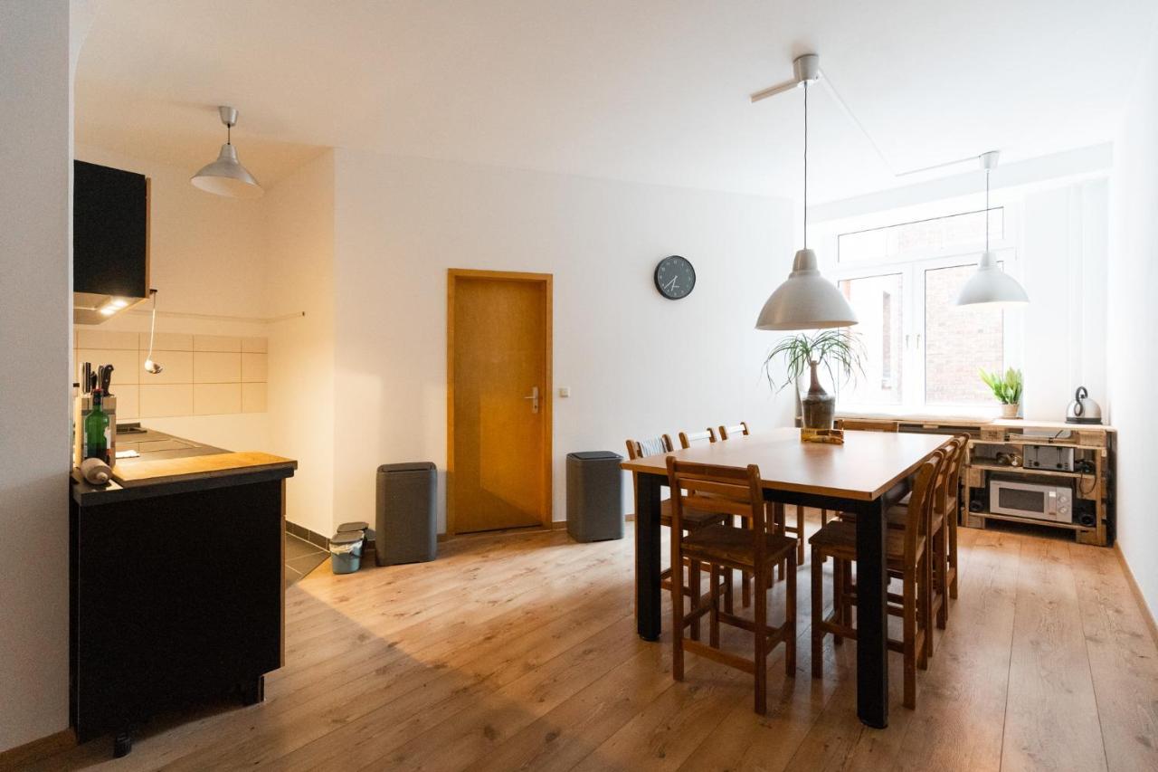 230 M2 Loft Mit Eigenem Wintergarten Mit Tischtennis & Dart, Kostenloser Parkplatz 埃尔福特 外观 照片