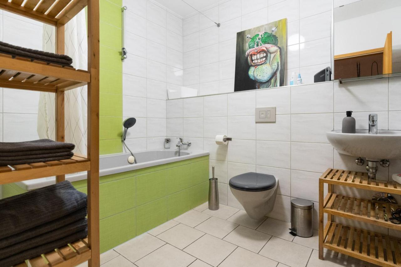230 M2 Loft Mit Eigenem Wintergarten Mit Tischtennis & Dart, Kostenloser Parkplatz 埃尔福特 外观 照片